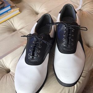 Classic Black and White Men's Golf Shoes